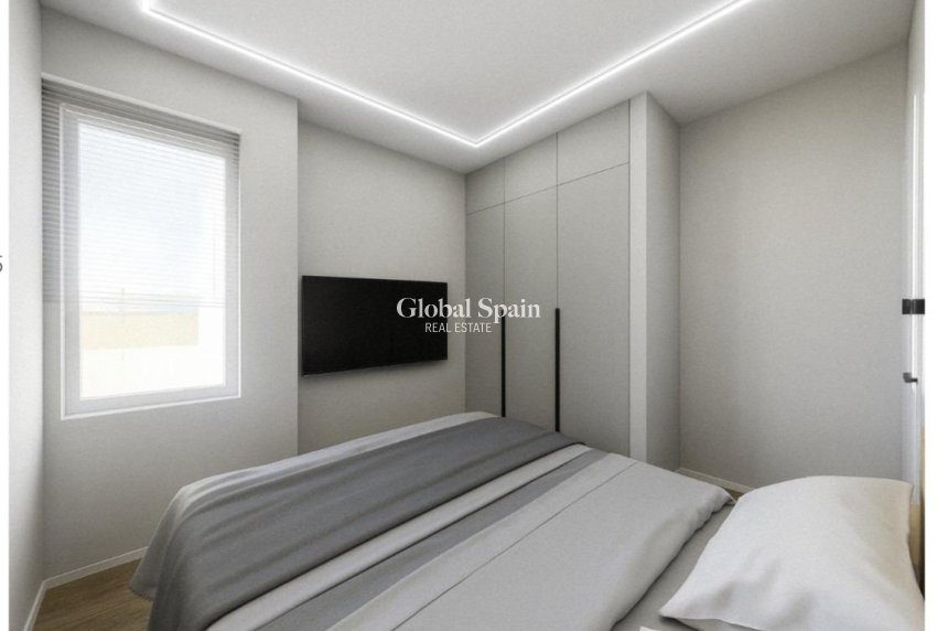 Nowo zbudowane - PENTHOUSE -
TORREVIEJA - Playa El Acequión