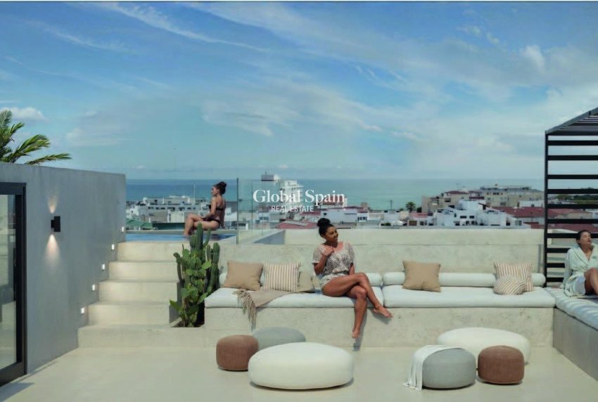 Nowo zbudowane - PENTHOUSE -
TORREVIEJA - 