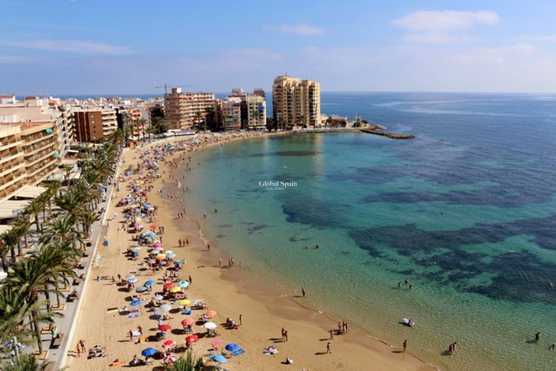 Nowo zbudowane - PENTHOUSE -
TORREVIEJA - 