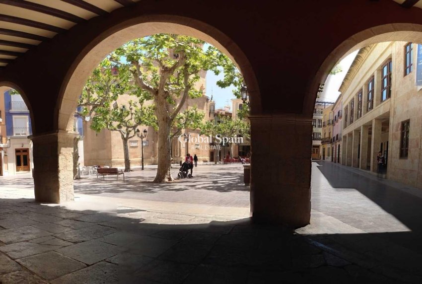 Nowo zbudowane - Willa -
ASPE - Centro