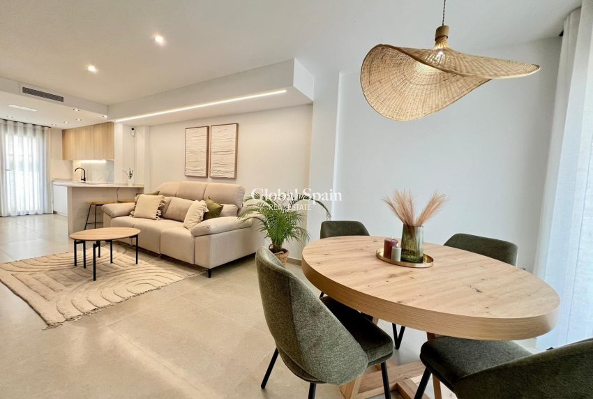 Nowo zbudowane - WILLA  -
BENFERRI - Benfis Park