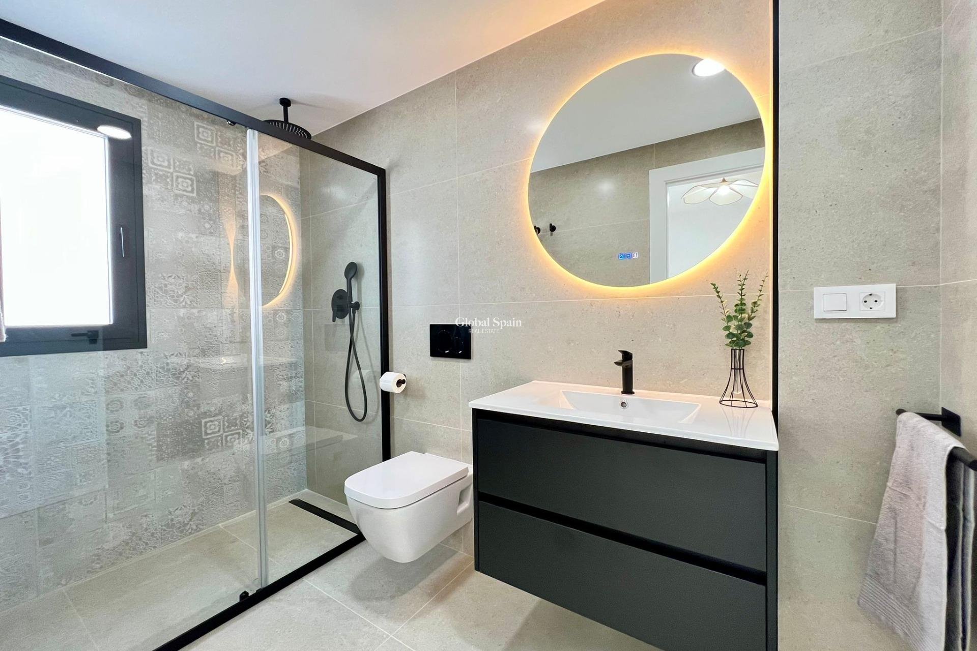 Nowo zbudowane - WILLA  -
BENFERRI - Benfis Park