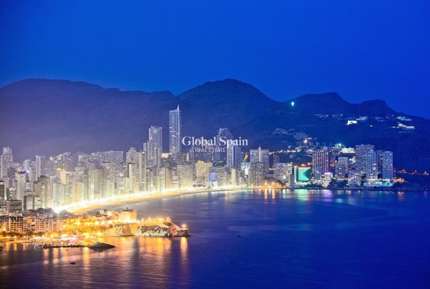 Nowo zbudowane - Willa -
BENIDORM - Alicante