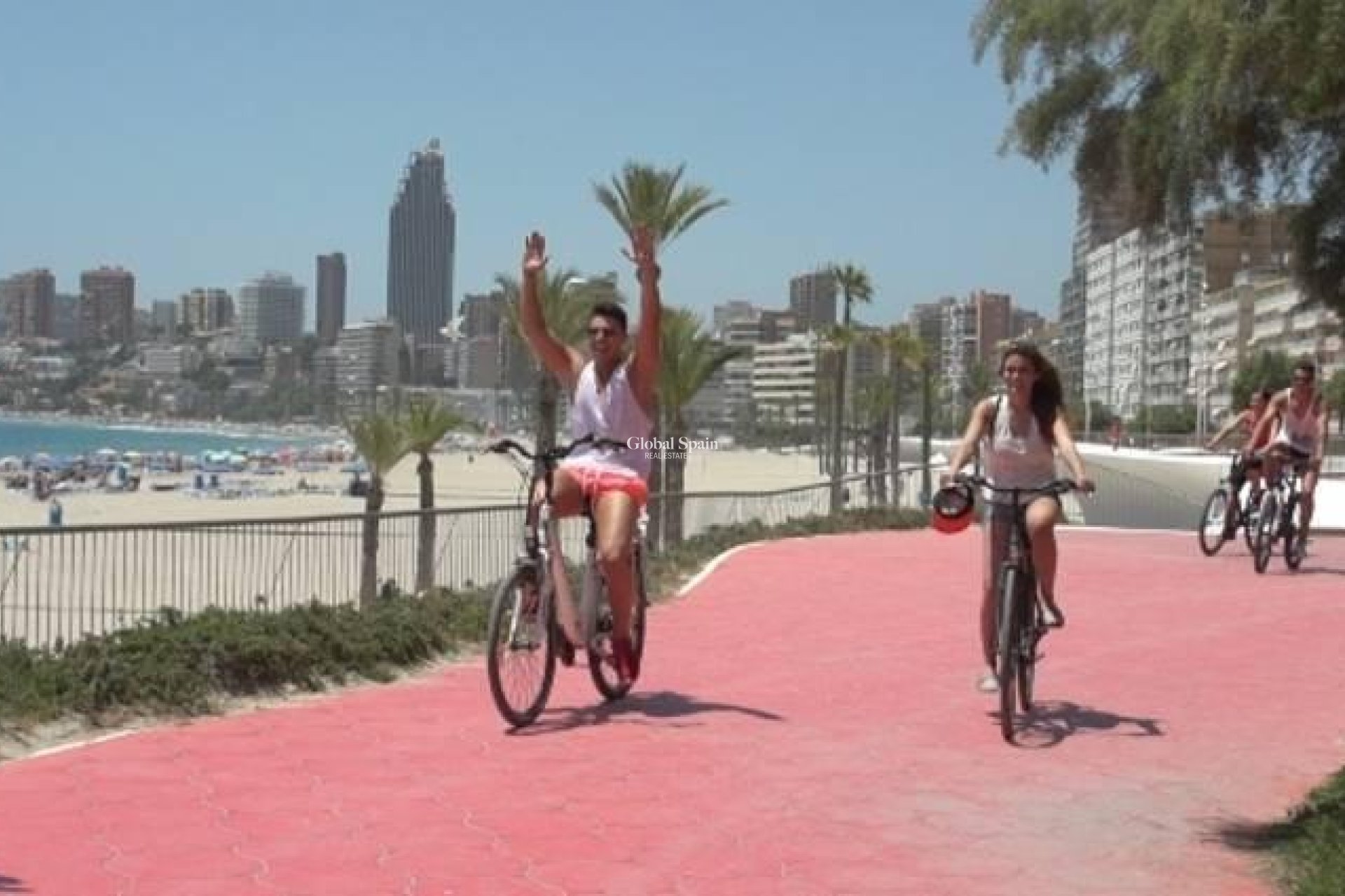 Nowo zbudowane - WILLA  -
BENIDORM - Urbanizaciones