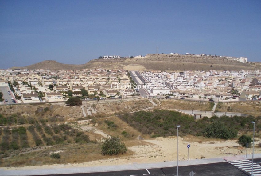 Nowo zbudowane - WILLA  -
BENIJÓFAR - Pueblo