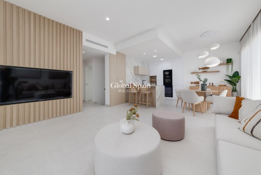 Nowo zbudowane - Willa -
CIUDAD QUESADA