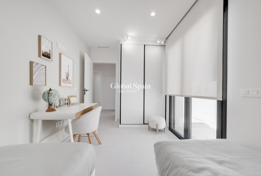 Nowo zbudowane - Willa -
CIUDAD QUESADA