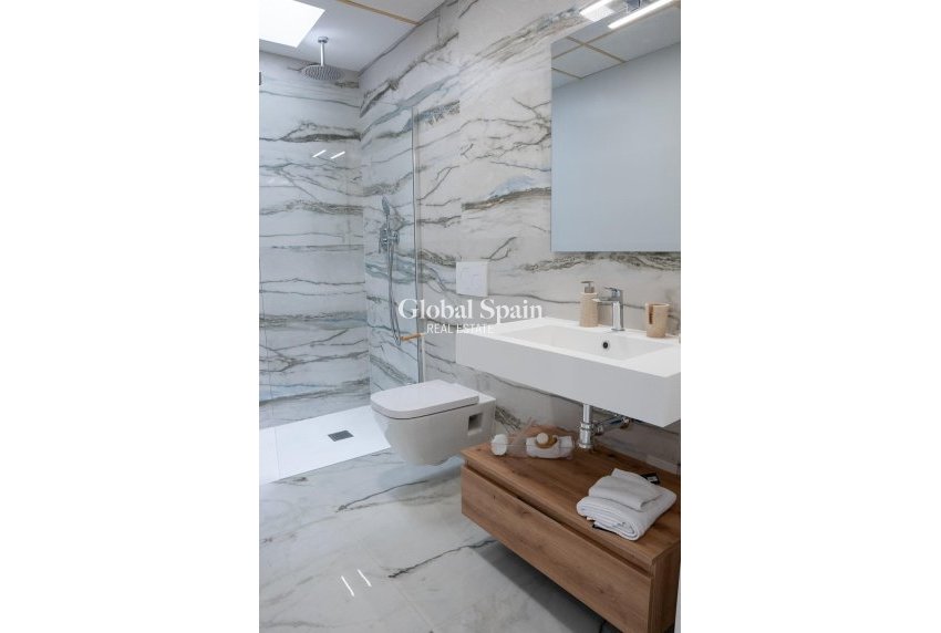 Nowo zbudowane - WILLA  -
CIUDAD QUESADA