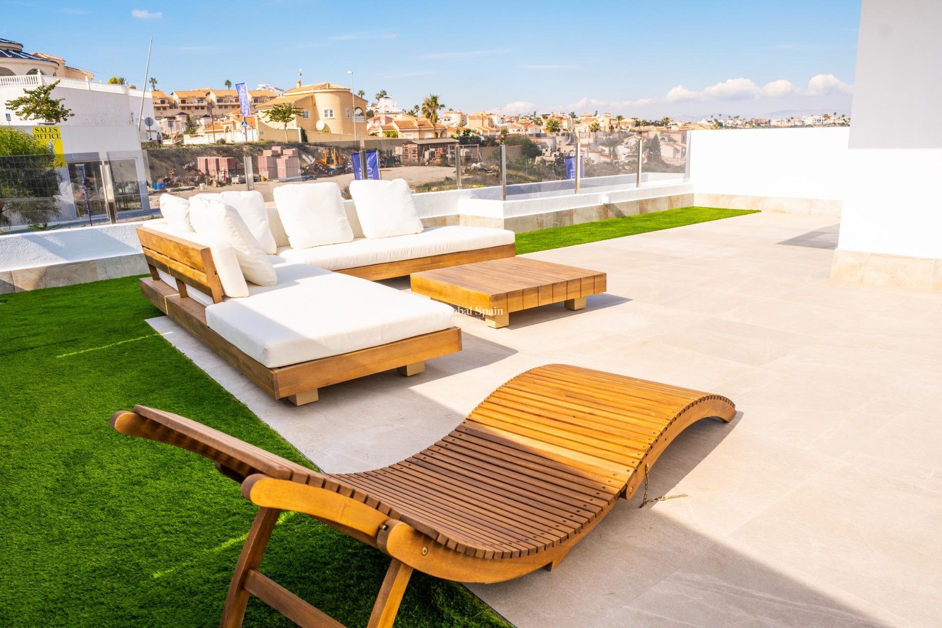 Nowo zbudowane - WILLA  -
CIUDAD QUESADA