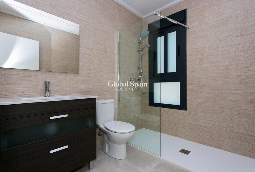 Nowo zbudowane - Willa -
DAYA NUEVA