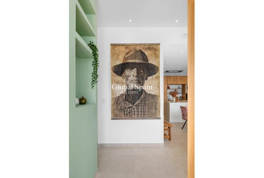 Nowo zbudowane - Willa -
DOLORES