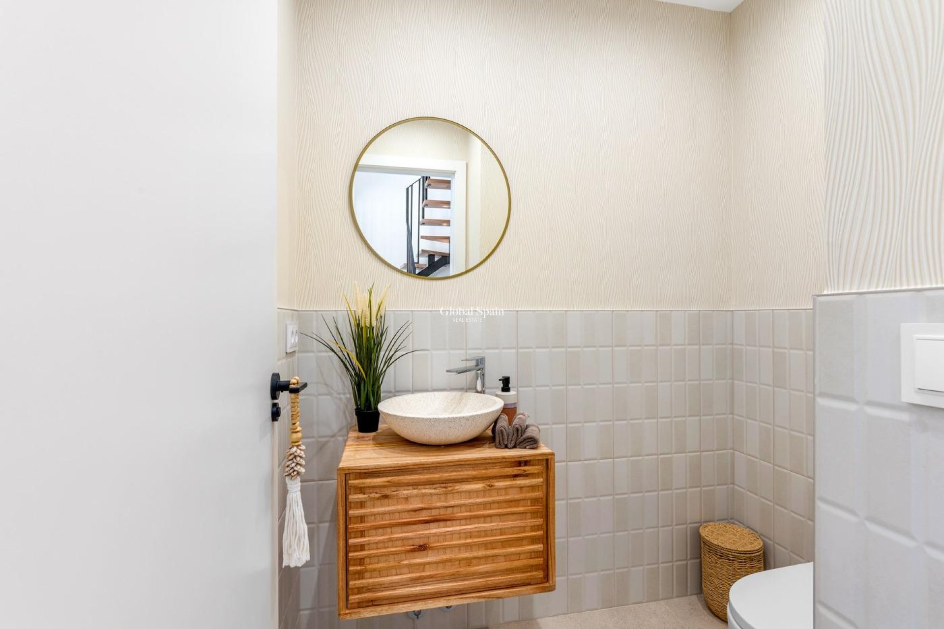 Nowo zbudowane - Willa -
DOLORES