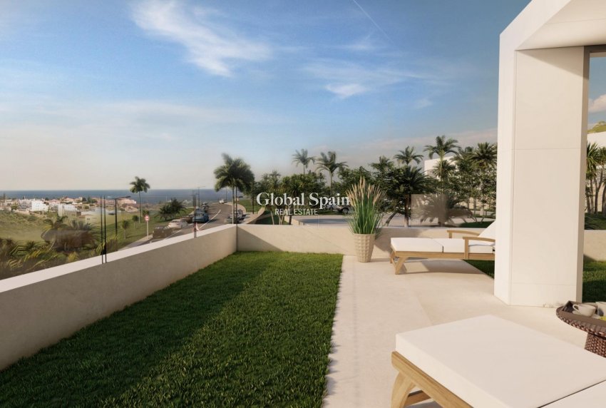 Nowo zbudowane - WILLA  -
ESTEPONA - Azata Golf Estepona Oeste