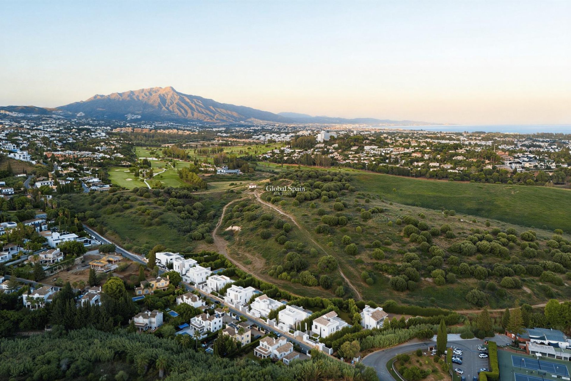 Nowo zbudowane - WILLA  -
ESTEPONA - Paraiso Alto