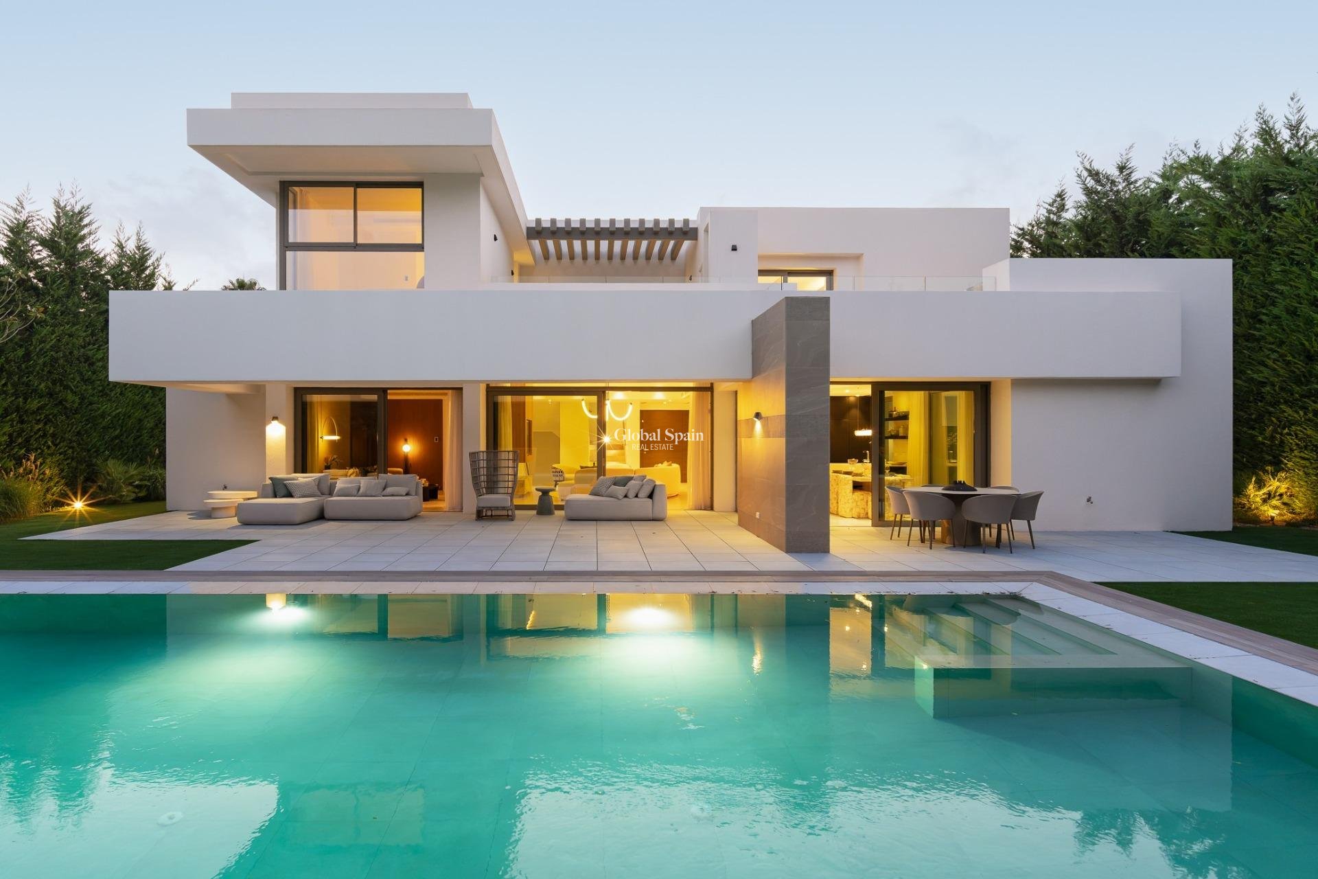 Nowo zbudowane - WILLA  -
ESTEPONA - Paraiso Alto