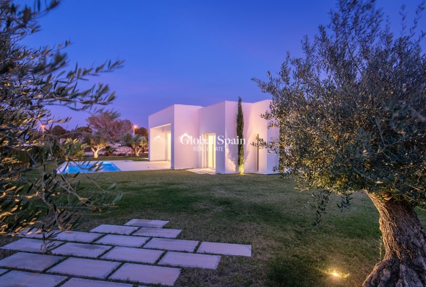 Nowo zbudowane - Willa -
LAS COLINAS GOLF RESORT - Las Colinas Golf