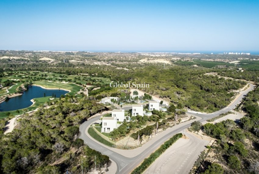 Nowo zbudowane - WILLA  -
LAS COLINAS GOLF RESORT