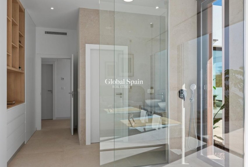 Nowo zbudowane - WILLA  -
LOS ALCÁZARES