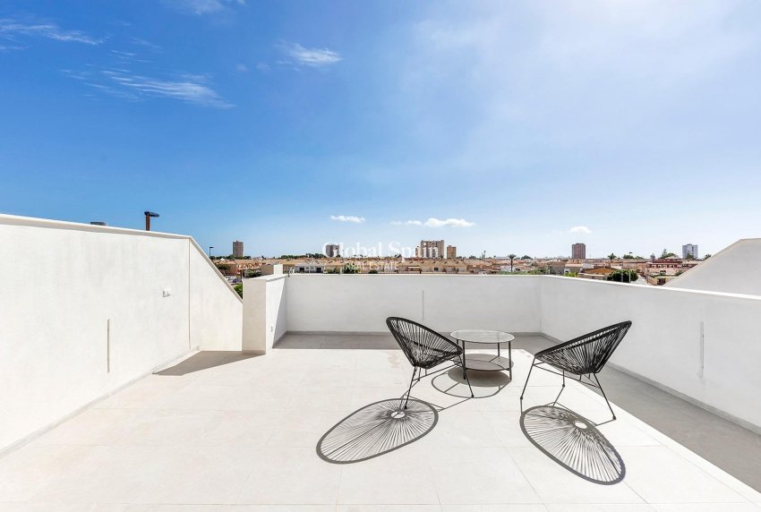 Nowo zbudowane - WILLA  -
LOS ALCÁZARES