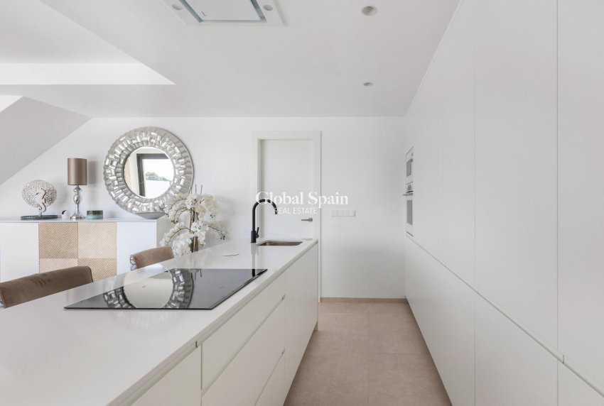 Nowo zbudowane - WILLA  -
LOS ALCÁZARES