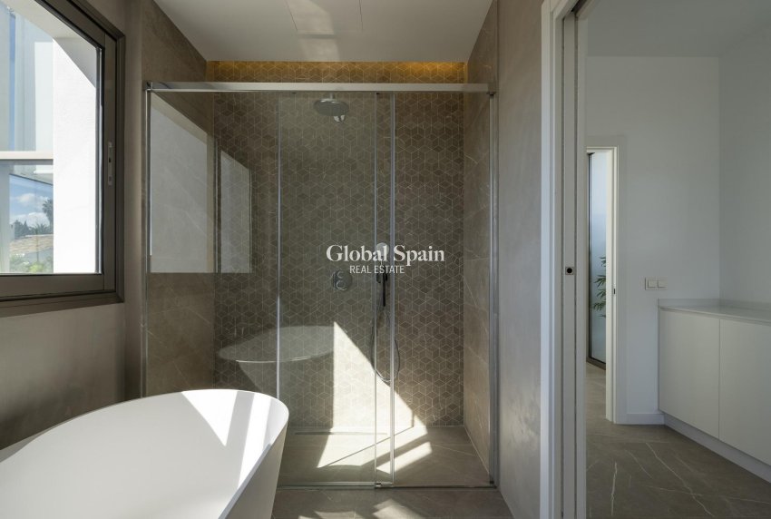 Nowo zbudowane - WILLA  -
MIJAS - Las Farolas