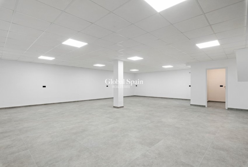 Nowo zbudowane - Willa -
ORIHUELA COSTA - La Zenia