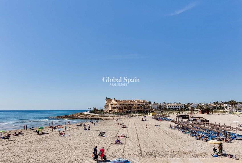 Nowo zbudowane - WILLA  -
ORIHUELA COSTA - La Zenia