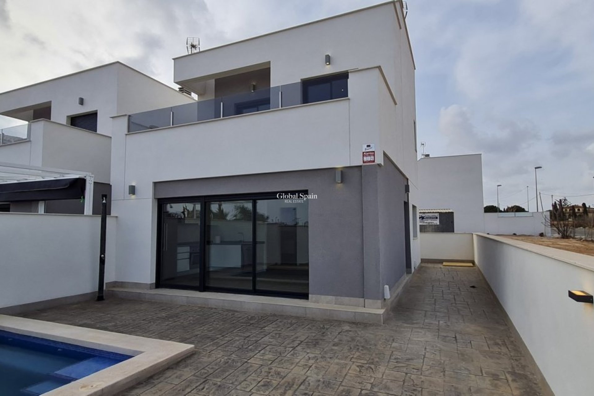 Nowo zbudowane - WILLA  -
ORIHUELA COSTA - 