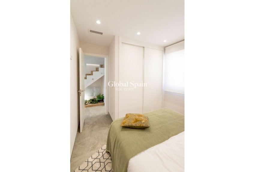 Nowo zbudowane - Willa -
PILAR DE LA HORADADA