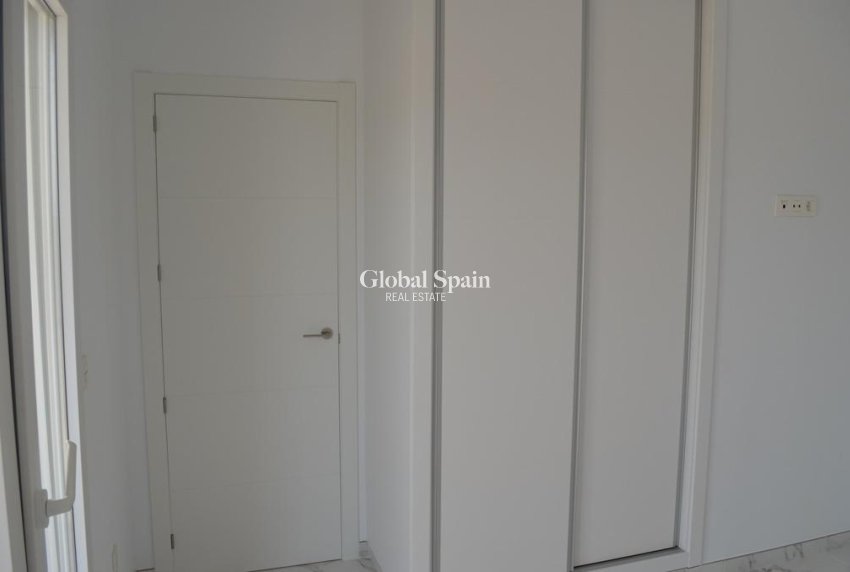 Nowo zbudowane - Willa -
Pinoso - 