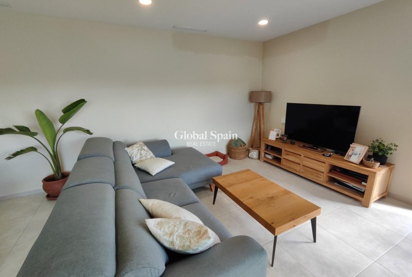 Nowo zbudowane - Willa -
Pinoso - 