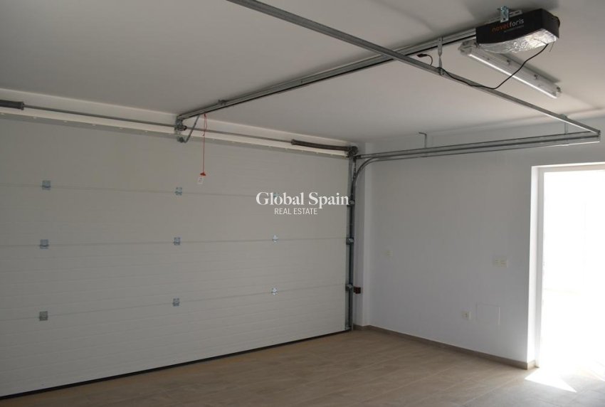 Nowo zbudowane - Willa -
Pinoso - 