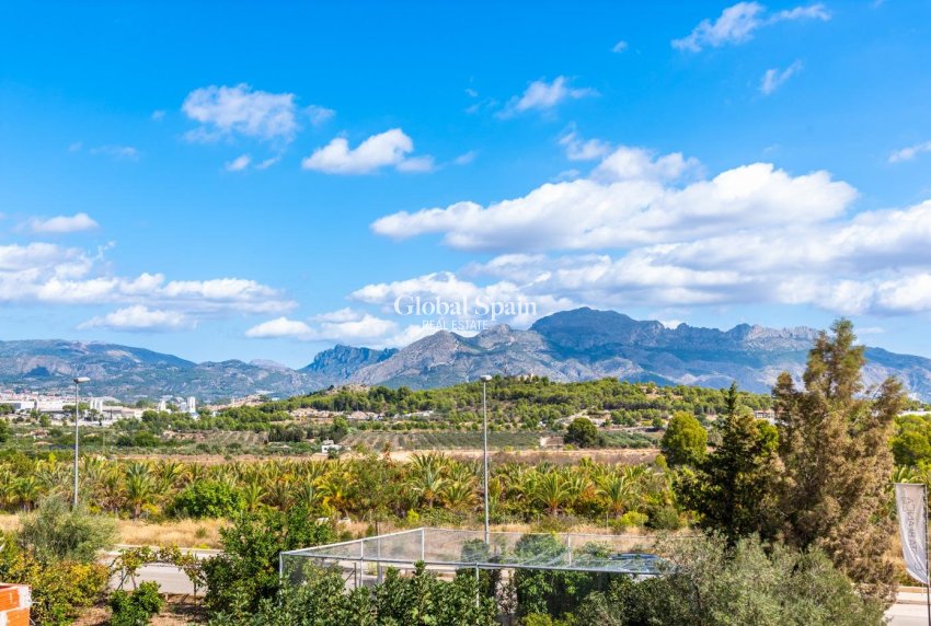 Nowo zbudowane - WILLA  -
POLOP - Novapolop