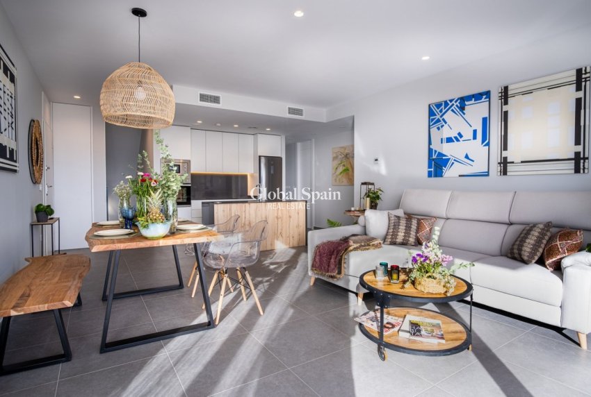 Nowo zbudowane - Willa -
POLOP - Urbanizaciones