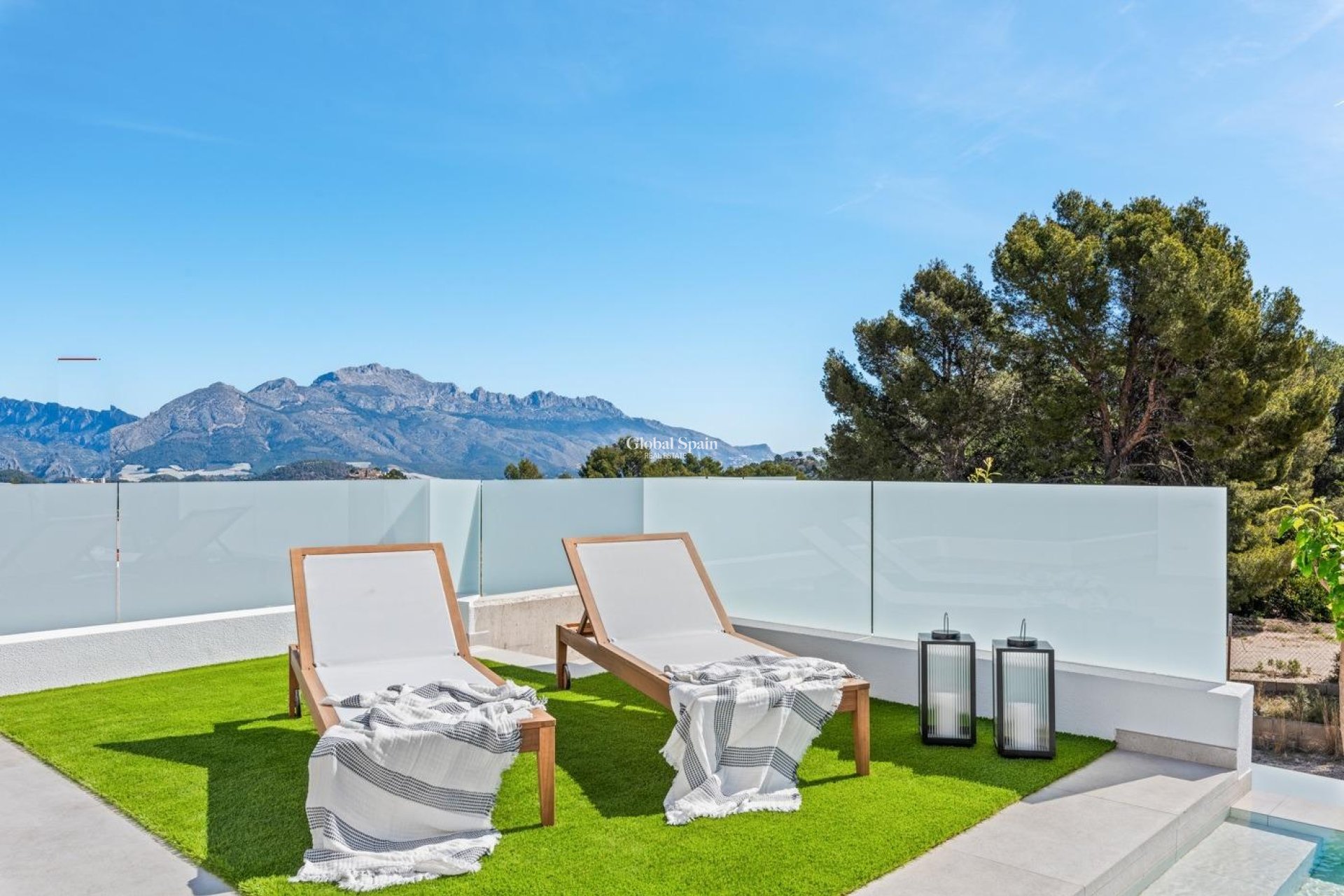 Nowo zbudowane - Willa -
POLOP - Urbanizaciones