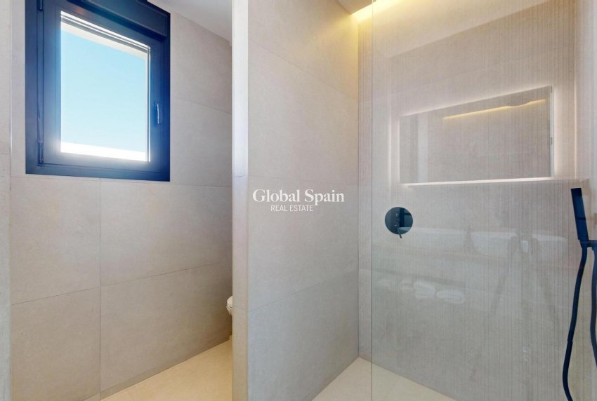 Nowo zbudowane - Willa -
POLOP - 