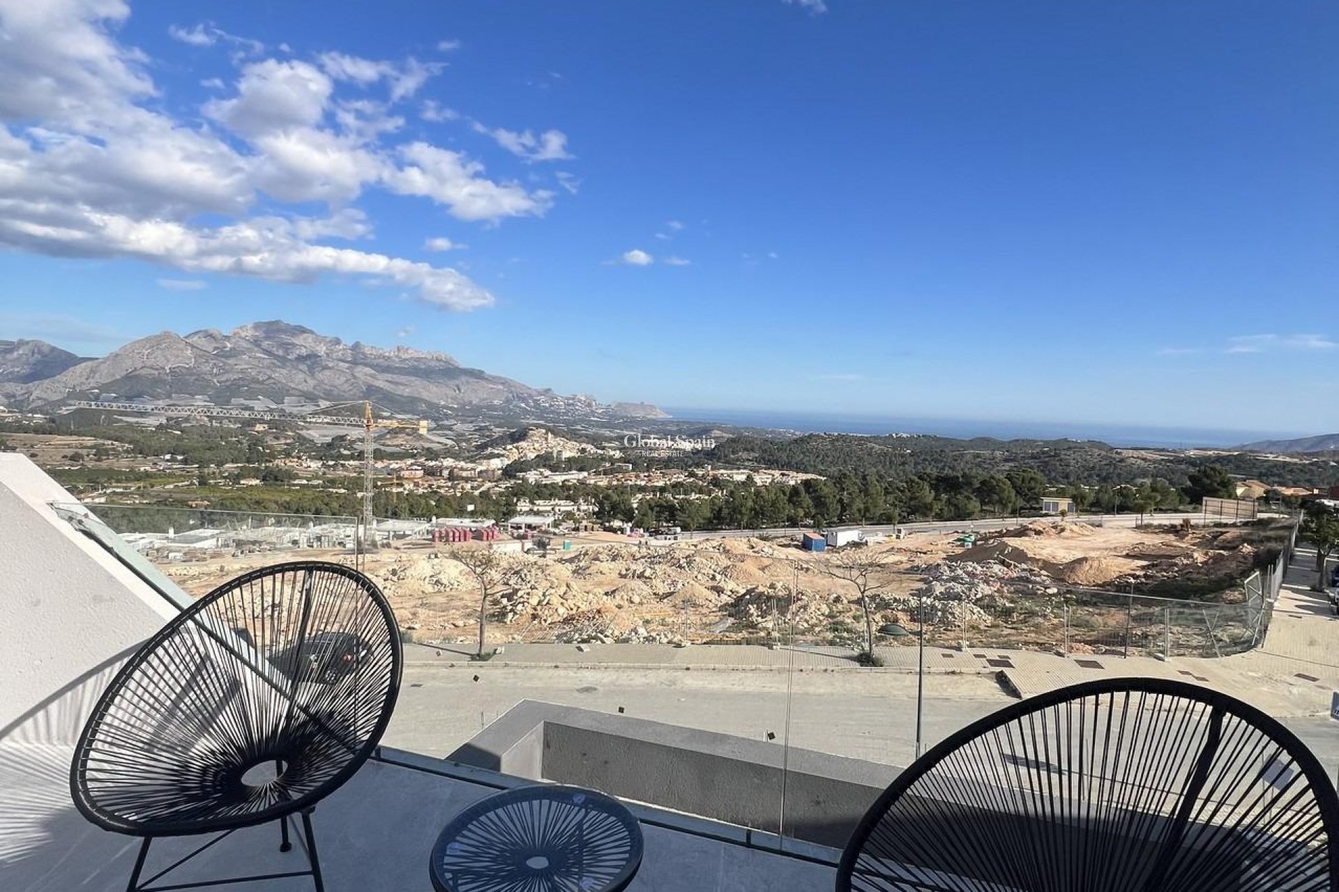 Nowo zbudowane - WILLA  -
POLOP - 