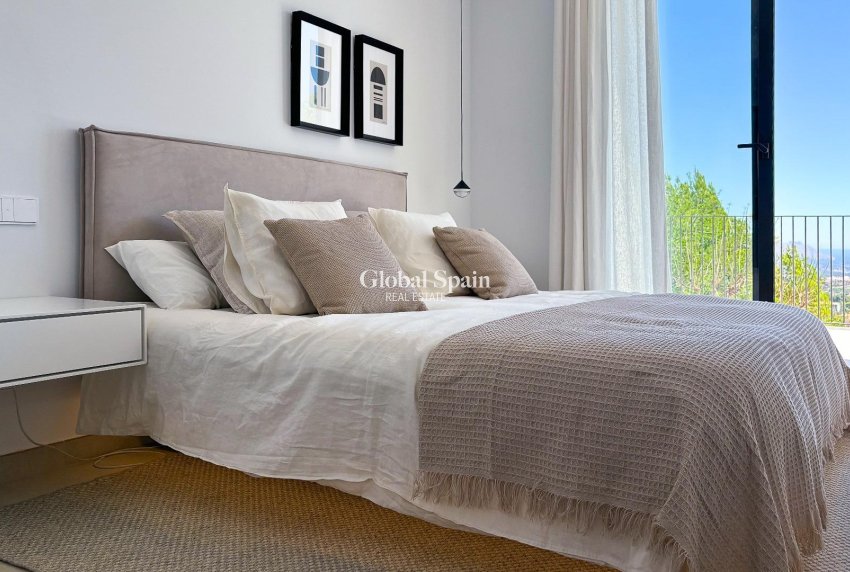 Nowo zbudowane - WILLA  -
POLOP - 