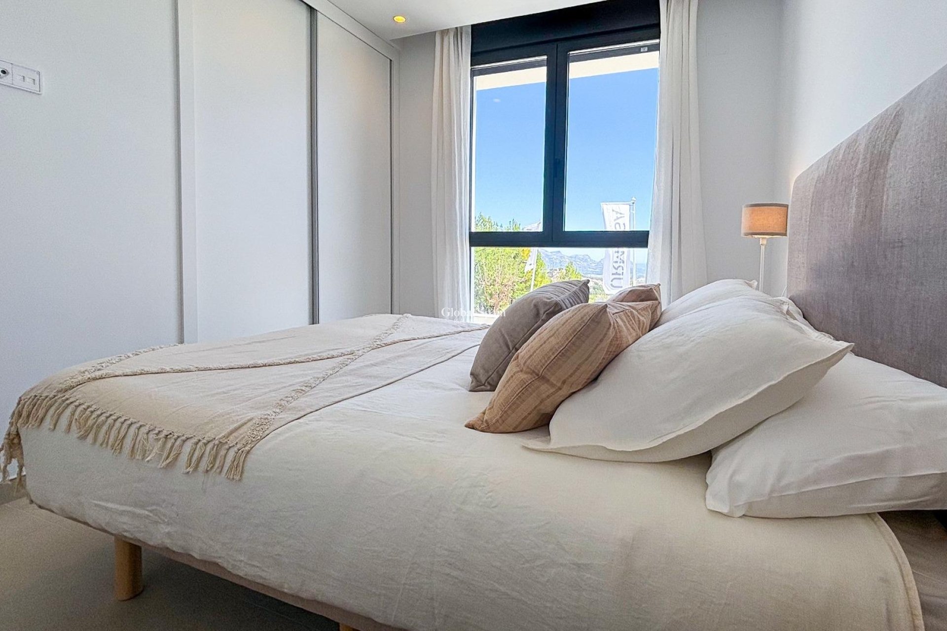 Nowo zbudowane - WILLA  -
POLOP - 