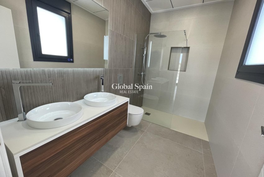 Nowo zbudowane - WILLA  -
ROJALES - Ciudad Quesada