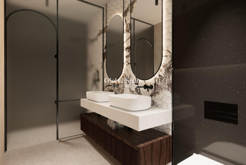 Nowo zbudowane - Willa -
ROJALES - 