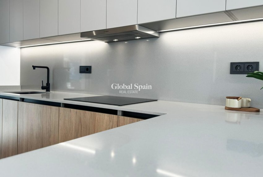 Nowo zbudowane - Willa -
SAN MIGUEL DE SALINAS - BLUE LAGOON