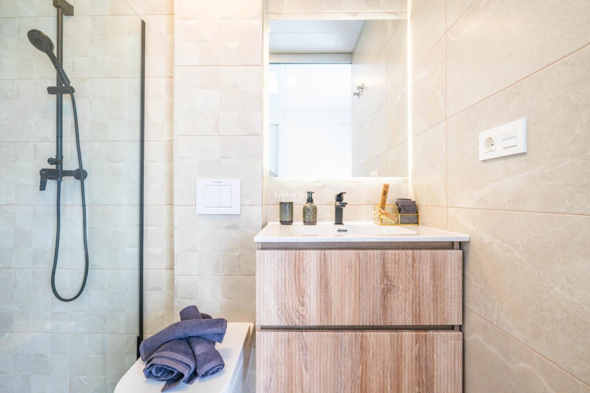 Nowo zbudowane - WILLA  -
TORRE PACHECO - Roldán