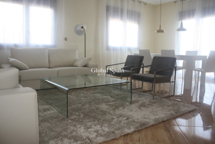 Nowo zbudowane - WILLA  -
TORREVIEJA - LOS BALCONES - LOS ALTOS