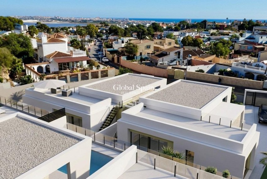 Nowo zbudowane - WILLA  -
TORREVIEJA - LOS BALCONES - LOS ALTOS