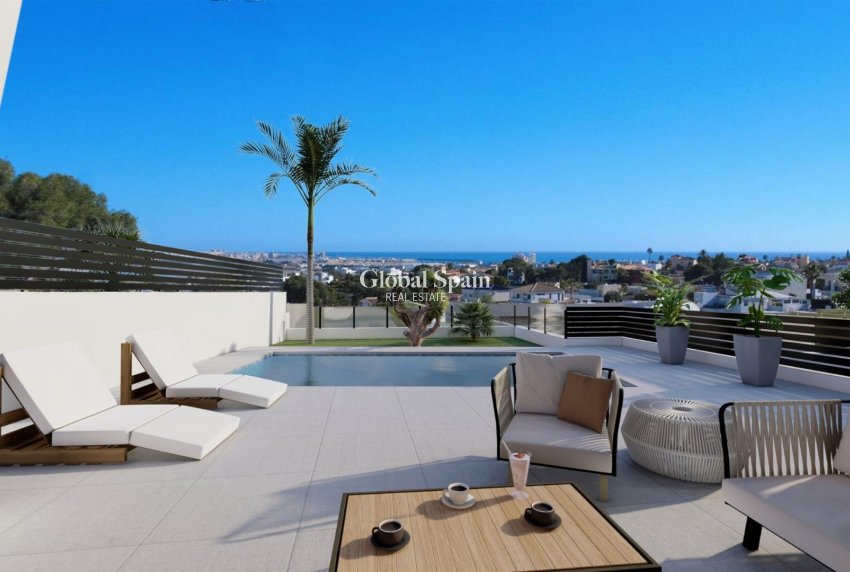 Nowo zbudowane - WILLA  -
TORREVIEJA - LOS BALCONES - LOS ALTOS