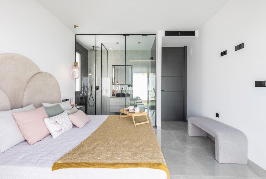 Nowo zbudowane - WILLA  -
TORREVIEJA - LOS BALCONES - LOS ALTOS