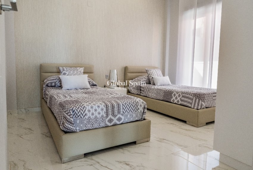 Nowo zbudowane - Willa -
VILLAMARTÍN