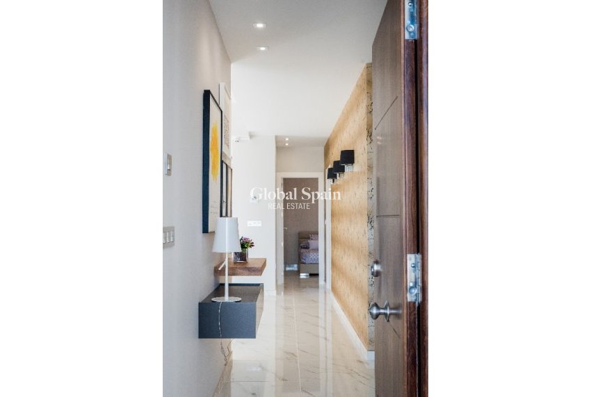 Nowo zbudowane - Willa -
VILLAMARTÍN