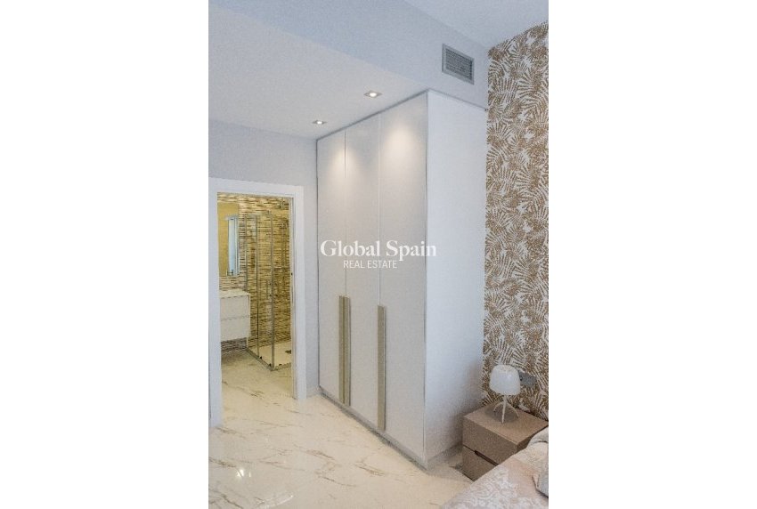 Nowo zbudowane - Willa -
VILLAMARTÍN